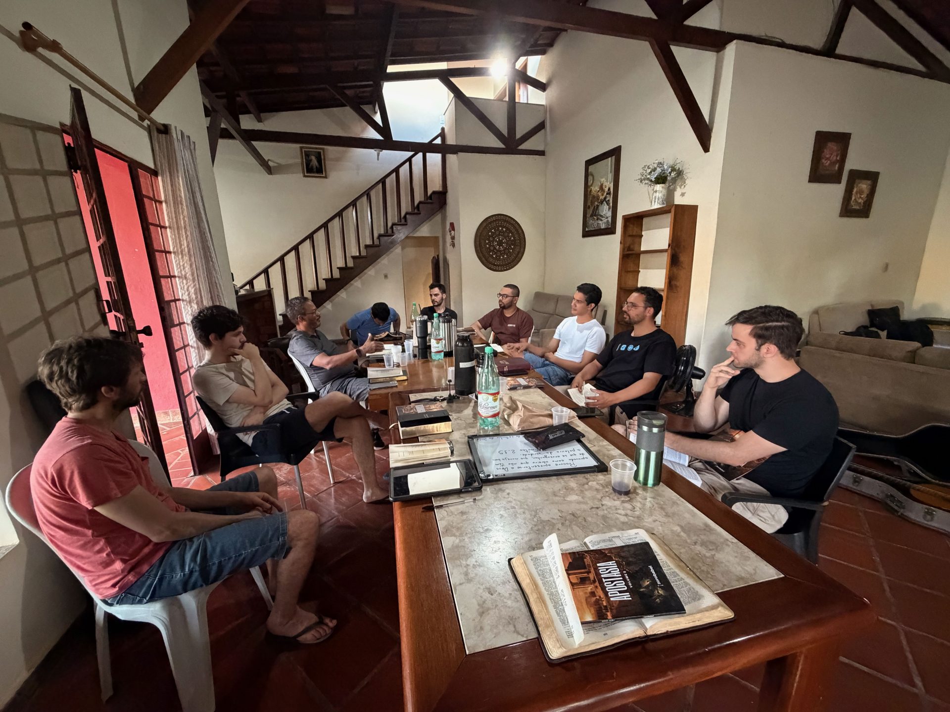 Retiro de jovens reúne participantes de BH e Contagem
